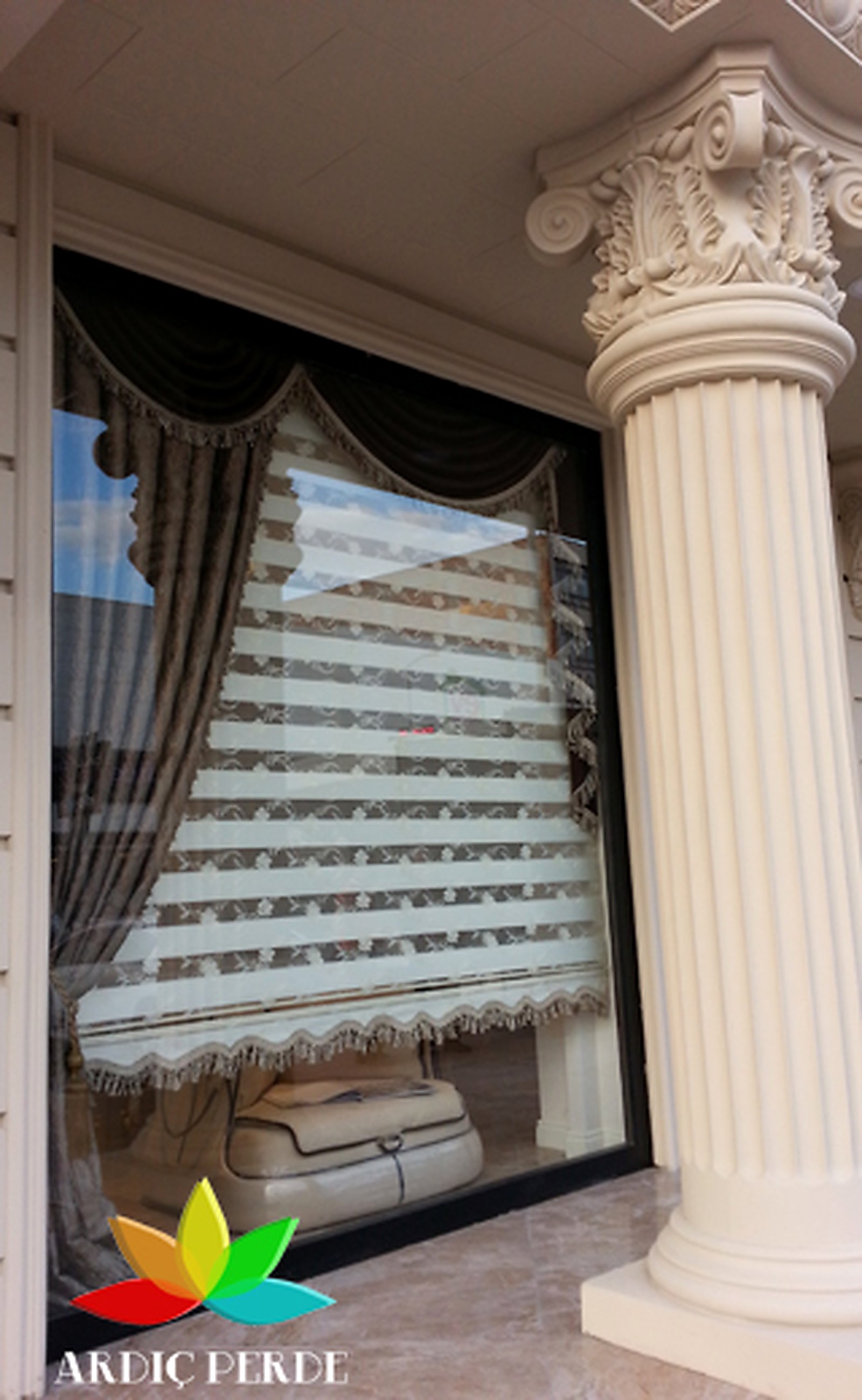 Görkem Furniture Showroom (Siteler / Ankara) — Somfy RTS Remote-Controlled Motorized Zebra Shades & Bespoke Classical Drapery (Showcase 2)