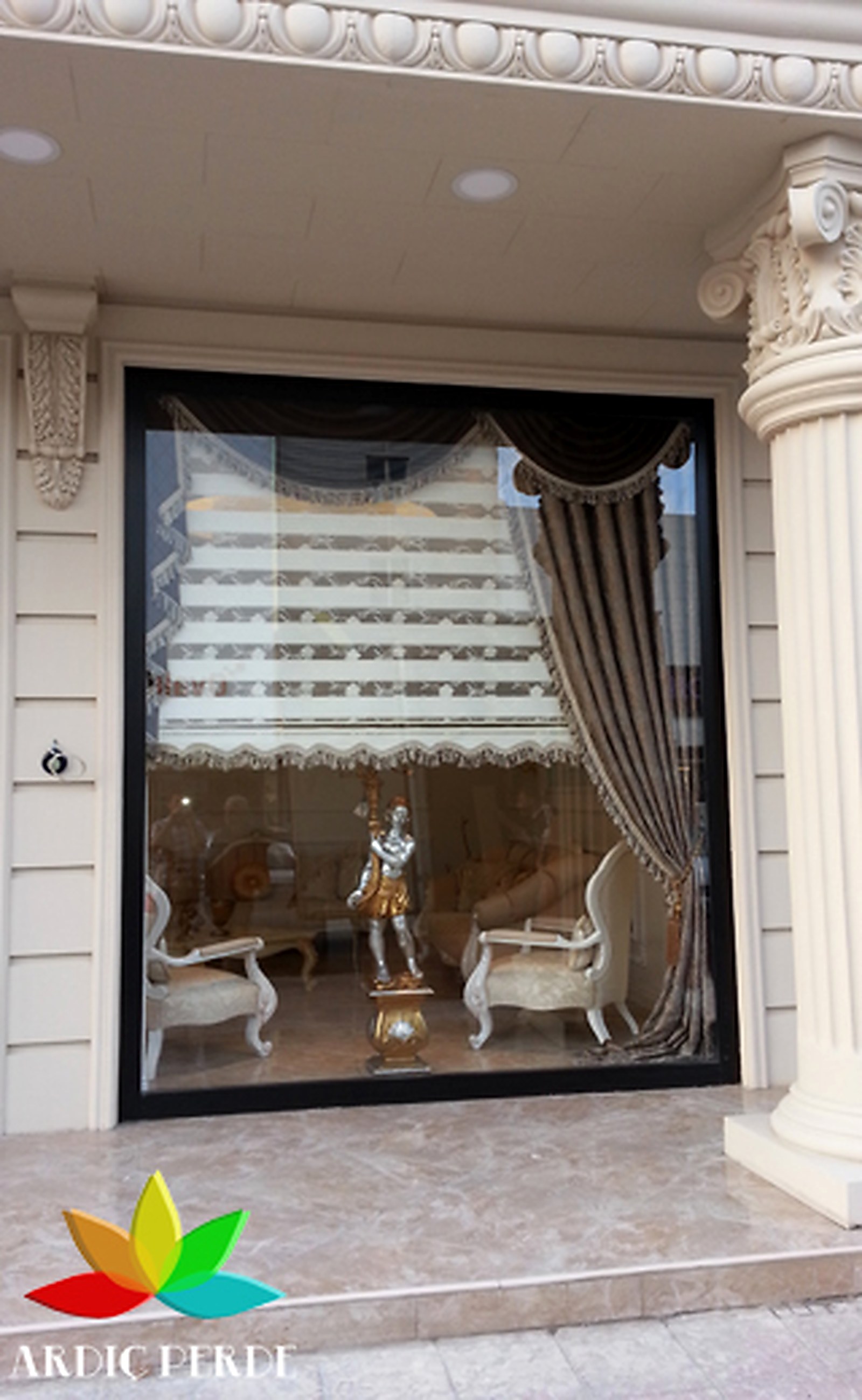 Görkem Furniture Showroom (Siteler / Ankara) — Somfy RTS Remote-Controlled Motorized Zebra Shades & Bespoke Classical Drapery (Showcase 3)