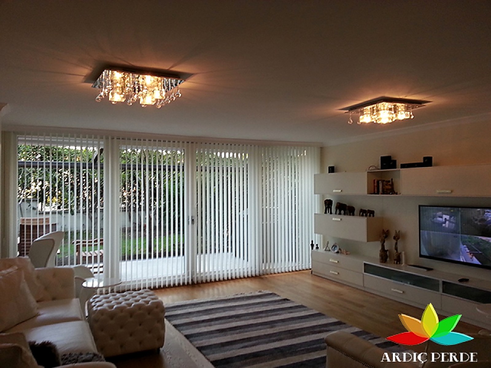 Ankara Corporate Office & Public Building Vertical Blind Project — 180° Rotating 89mm/127mm Solar Screen, Antistatic Polyester & Blackout Vertical Blinds (Application Collection)