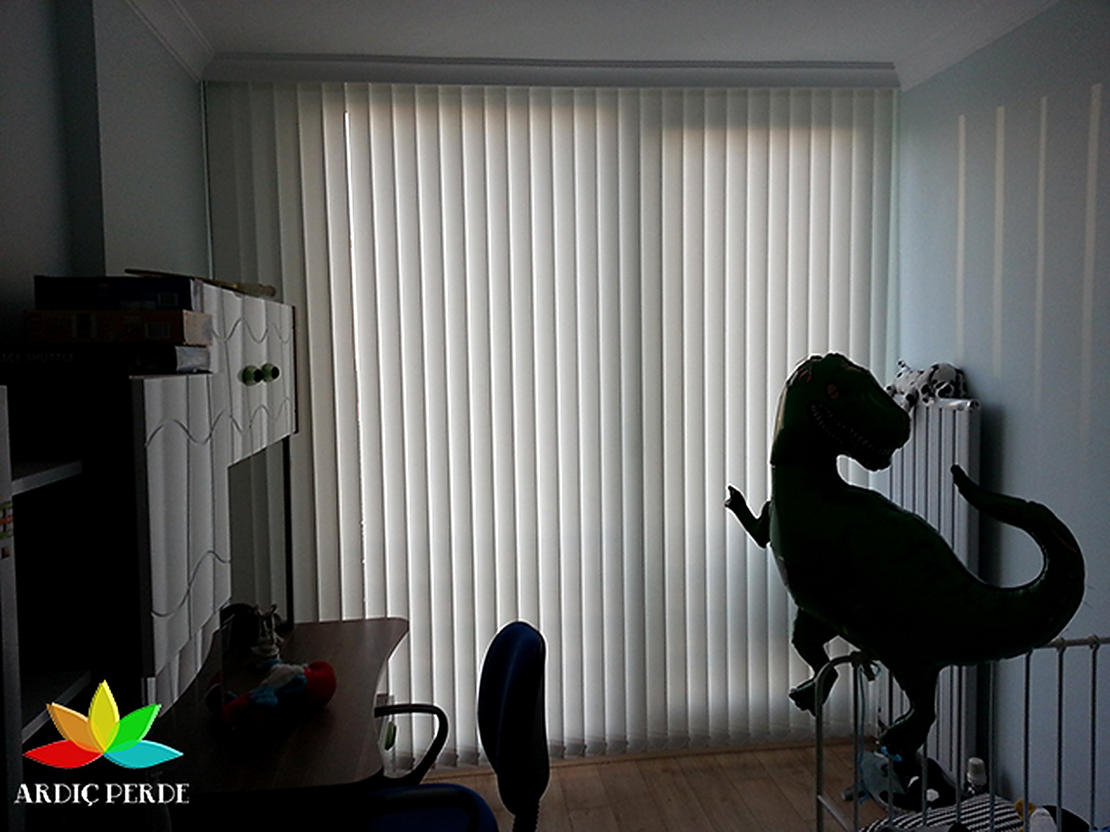 Ankara Corporate Office & Public Building Vertical Blind Project — 180° Rotating 89mm/127mm Solar Screen, Antistatic Polyester & Blackout Vertical Blinds (Application 15)