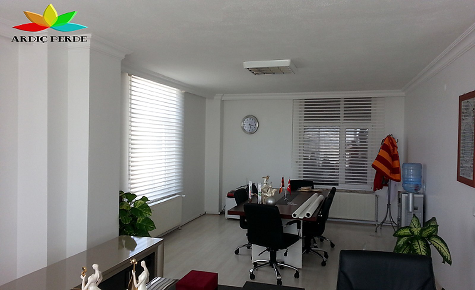 Lavalia Corporate Headquarters Chairman's Office — Somfy Motorized Remote-Controlled Silhouette (Shangri-La Sheer) Shading System (View 4)