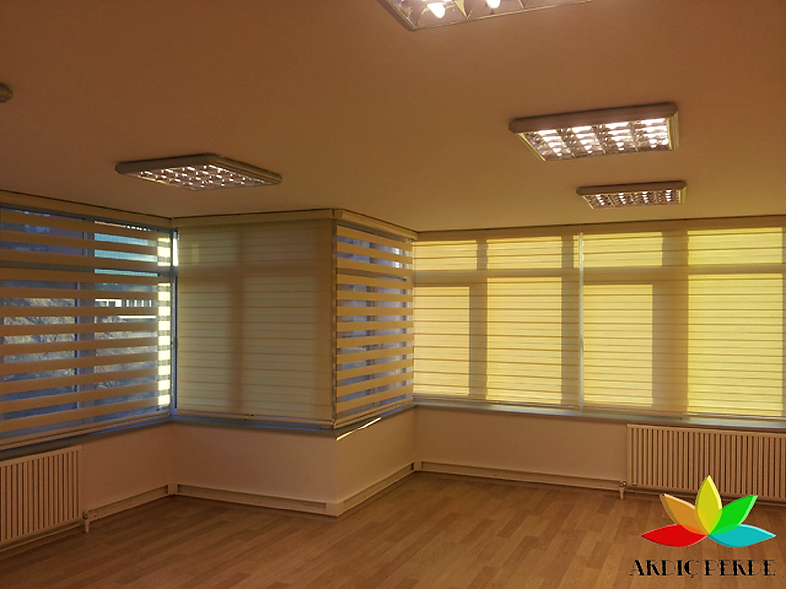 Ankara TESMER (TÜRMOB Training Center, Dikmen / Çankaya) — Administrative Offices — Aluminum-Cassette Cream/Gray Corporate Zebra Shades